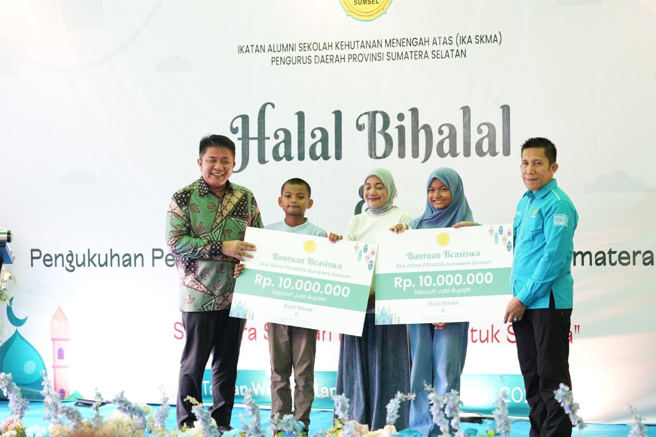 Gubernur Herman Deru Tekankan Pentingnya Kelestarian Hutan saat Hadiri Halal Bihalal IKA SKMA Sumsel