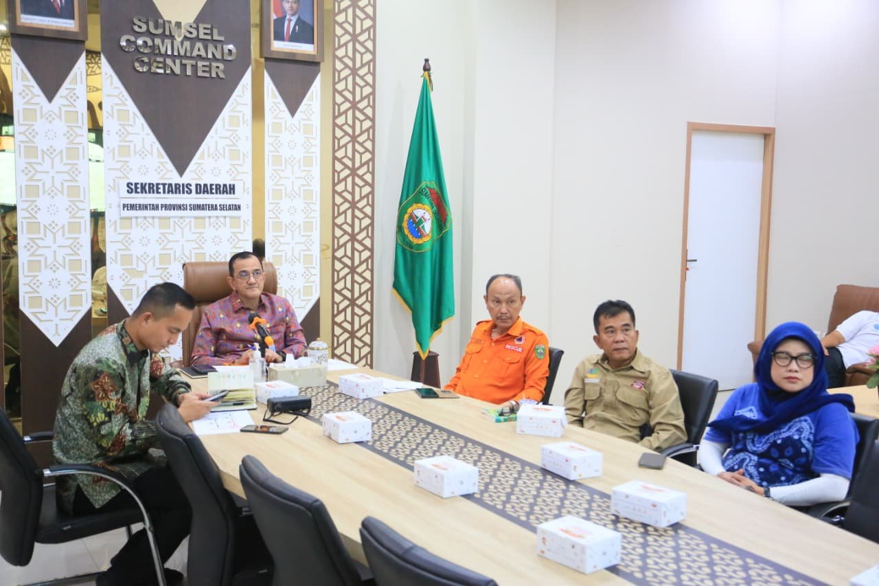 Sekda Sumsel Edward Candra Pastikan Kesiapan Kunjungan Menko Polkam ke Kampung Nelayan Sungsang