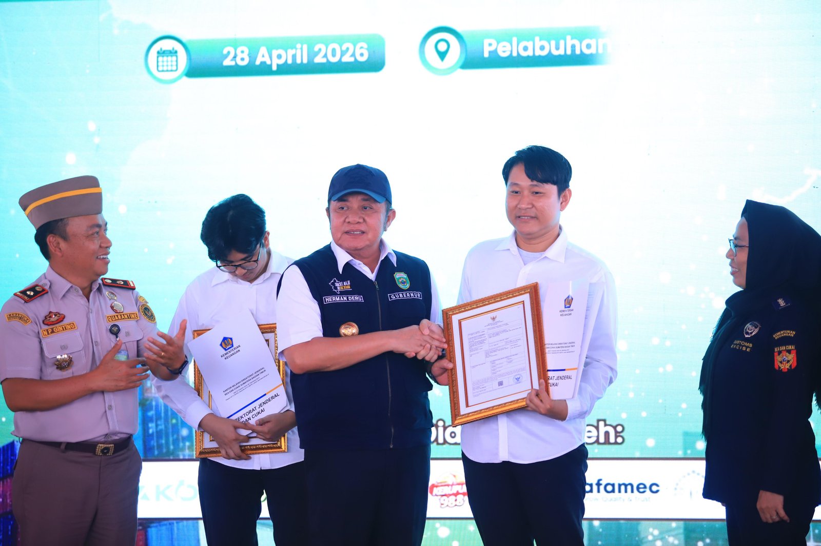 Gubernur Herman Deru Dorong Generasi Muda Sumsel Tembus Pasar Global Lewat Ekspor Turunan Kelapa