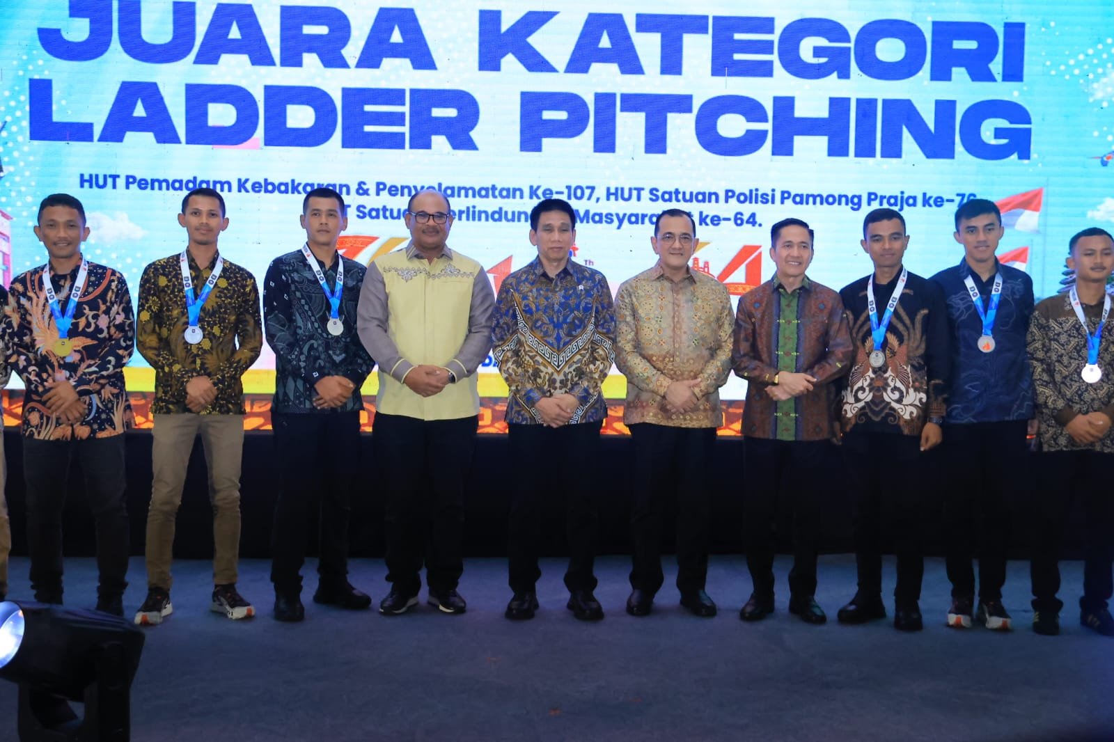 Sekda Sumsel Edward Candra Hadiri Gala Dinner, Wamendagri Tekankan Peran Strategis Aparatur Hadapi Tantangan Global