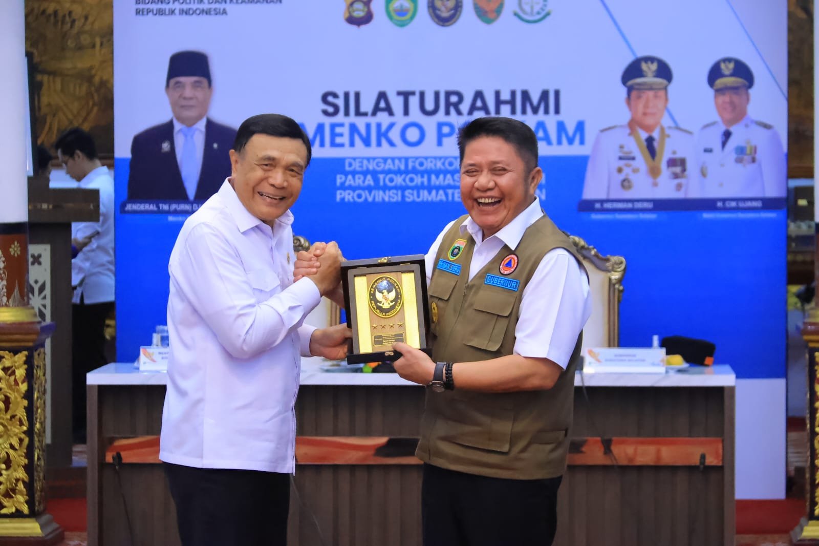 Gubernur Herman Deru dan Wagub Cik Ujang Perkuat Sinergi Daerah saat Dampingi Menko Polkam Temui Tokoh Masyarakat Sumsel