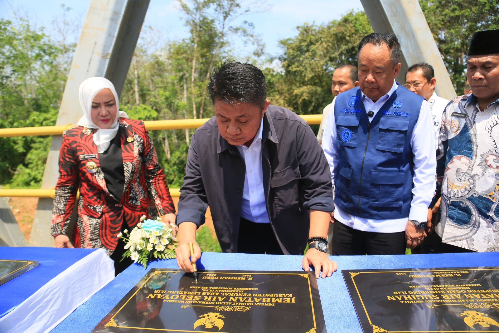 Gubernur Herman Deru Resmikan 17 Jembatan di Sumsel, Percepat Akses dan Dorong Pertumbuhan Ekonomi Warga