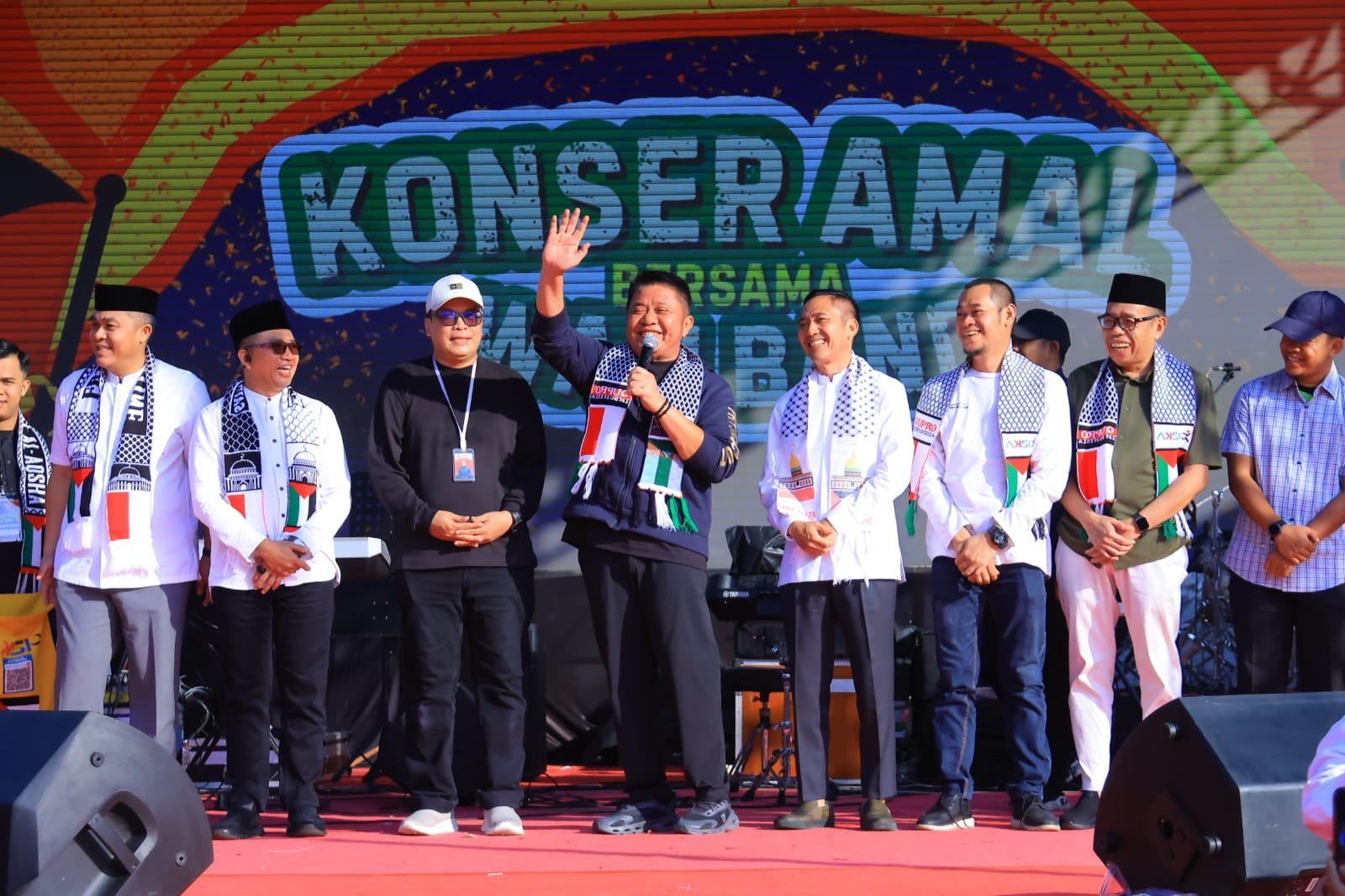 Herman Deru Ajak Warga Sumsel Perkuat Kepedulian untuk Palestina pada Konser Amal Wali Band